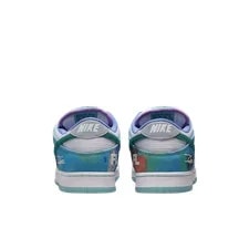 Nike X Futura Laboratories SB Dunk Low OG QS and Geode HF6061-400 4