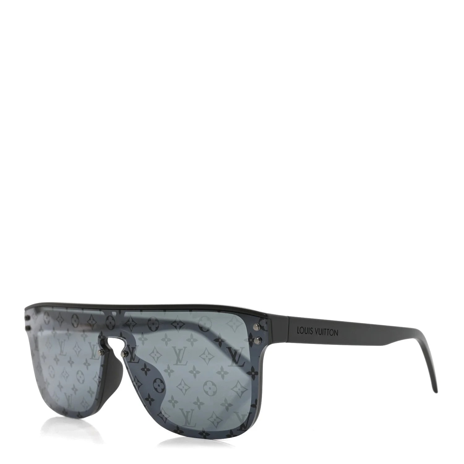 Louis Vuitton — Acetate Waimea Square Sunglasses Z1082E — Accessory — resale