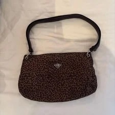 Bottega Veneta — Bottega Veneta Leopard Print Magnetic Button — Handbag — resale