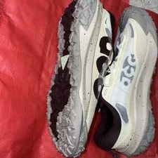 Nike ACG Mountain Fly 2 Low Earth Trail Hiking Shoes 2
