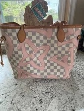 Louis Vuitton — Louis Vuitton Tahitienne Neverfull — Handbag — resale