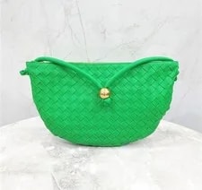 Bottega Veneta — Bottega Veneta Medium Turn Pouch 701024 123100491 [P] — Handbag — resale