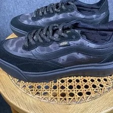 Vans UltraRange 2.0 Shoes 8.5 US MTE Hiking Skate Queer Surf - New 2