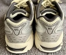 Asics GEL-Kayano 14 / Low Top 1203A537 3