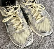 Asics GEL-Kayano 14 / Low Top 1203A537 4
