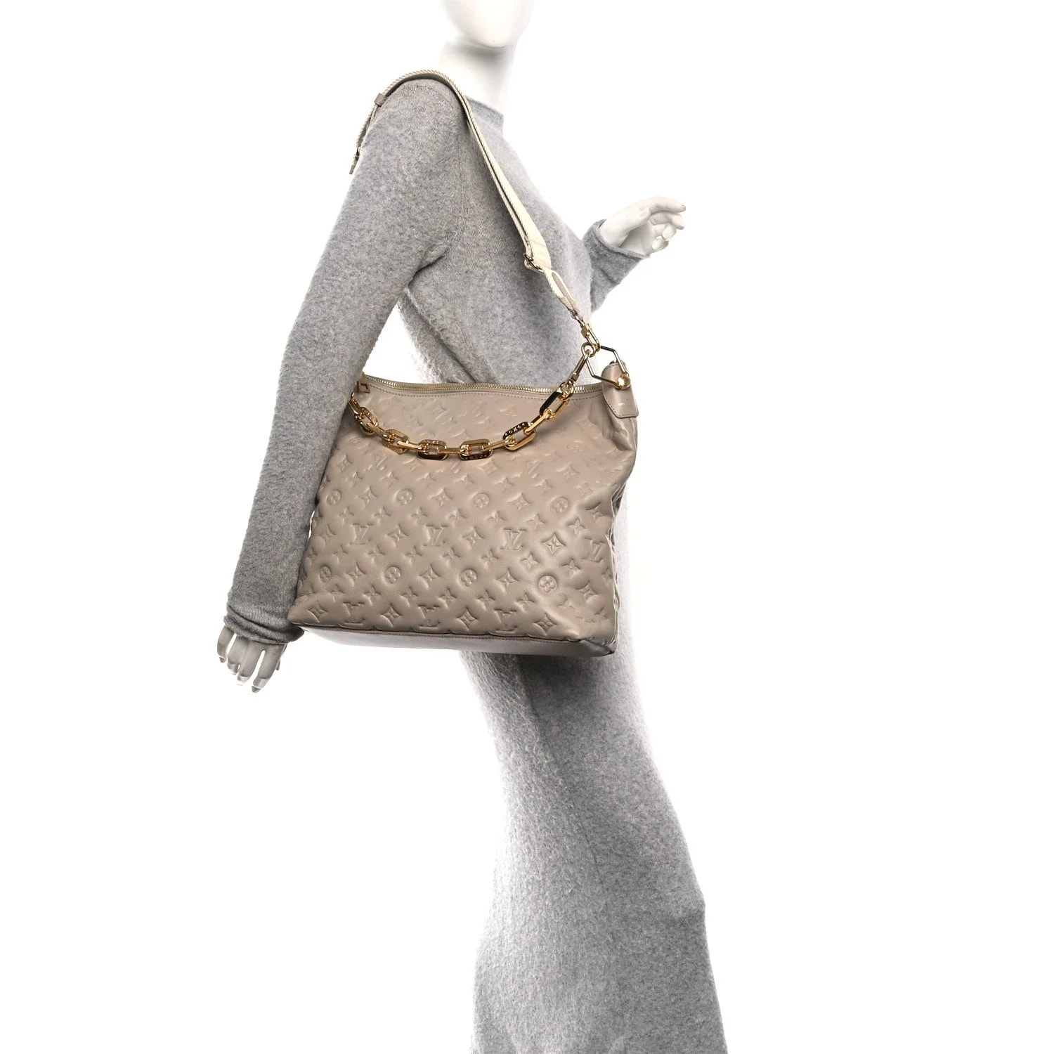 Embossed Coussin Hobo Galet 2