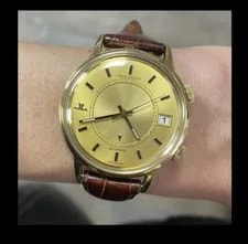 Jaeger-LeCoultre Memovox ’S in 18K, 37mm 3