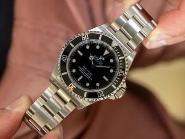 Zenith — 2011 Submariner Ref. 14060M | NOS | 4-Liner | Box and Papers — Watch — resale