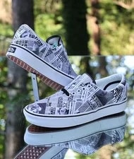 Vans X Harry Potter Daily Prophet Newspaper ’s Size 9.5 Custom VN0A3WM9V9T 3