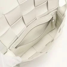 Good Condition Bottega Veneta Crossbody 578004 Cassette Maxi I 3