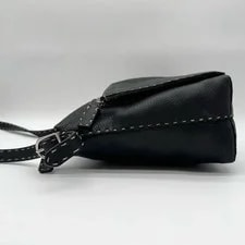 Fendi Stitching Crossbody Auth 4