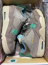 Size 9.5- Jordan 4 Retro X Haze 2