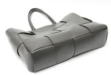 Bottega Veneta Large Arco Cassette Dark 4