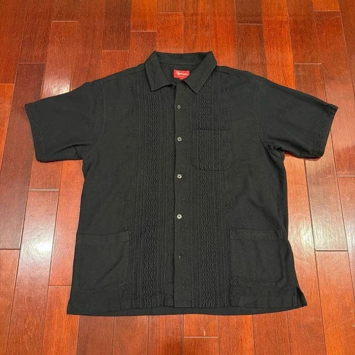 Supreme — Supreme Embroidered Button UP Short Shirt Large — streetwear — resale