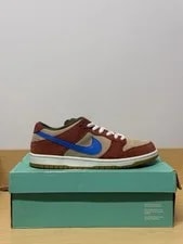 Nike SB — Nike SB Dunk Low SE Dusty Size 10.5M — Sneaker — resale