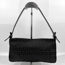 Fendi 8BR042 Zip 25cm 2