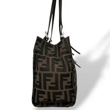 Fendi Mamma Baguette Mini Logo Engrav 2