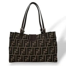 Fendi Mamma Baguette Mini Logo Engrav 3
