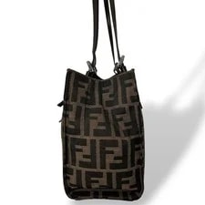 Fendi Mamma Baguette Mini Logo Engrav 4