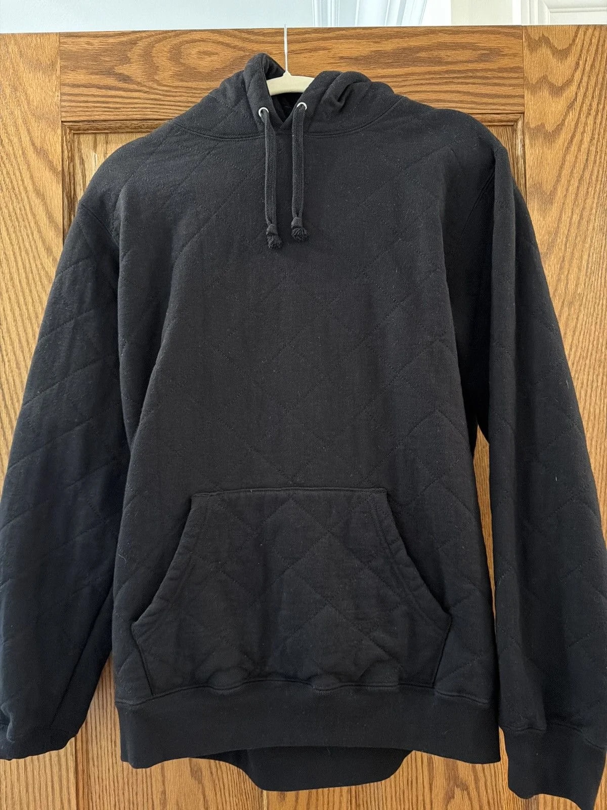 Supreme — Supreme Hooded Sweatshirt — streetwear — resale