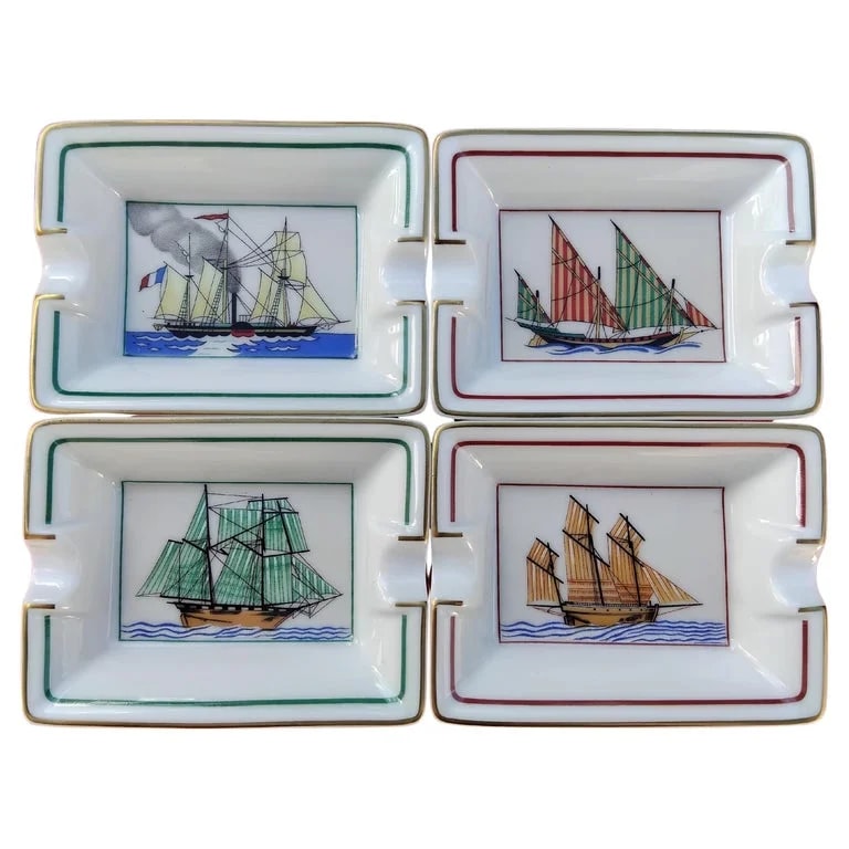 Hermès — Hermès Paris 4 Ashtrays Change Trays Sailboats Prints Navy Porcelain Gold — decorative_object — resale
