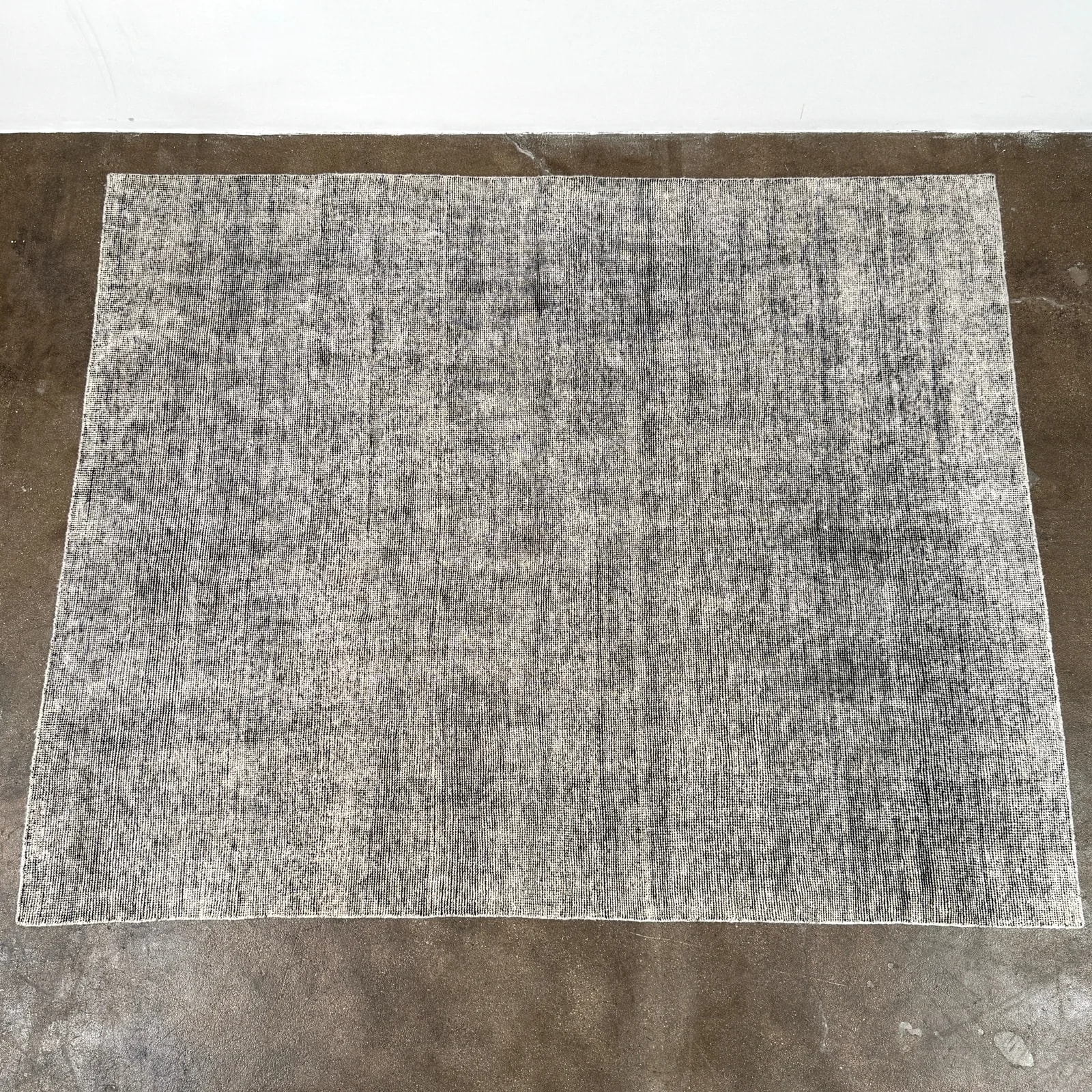 DWR Luna Rug 8'x10' 2