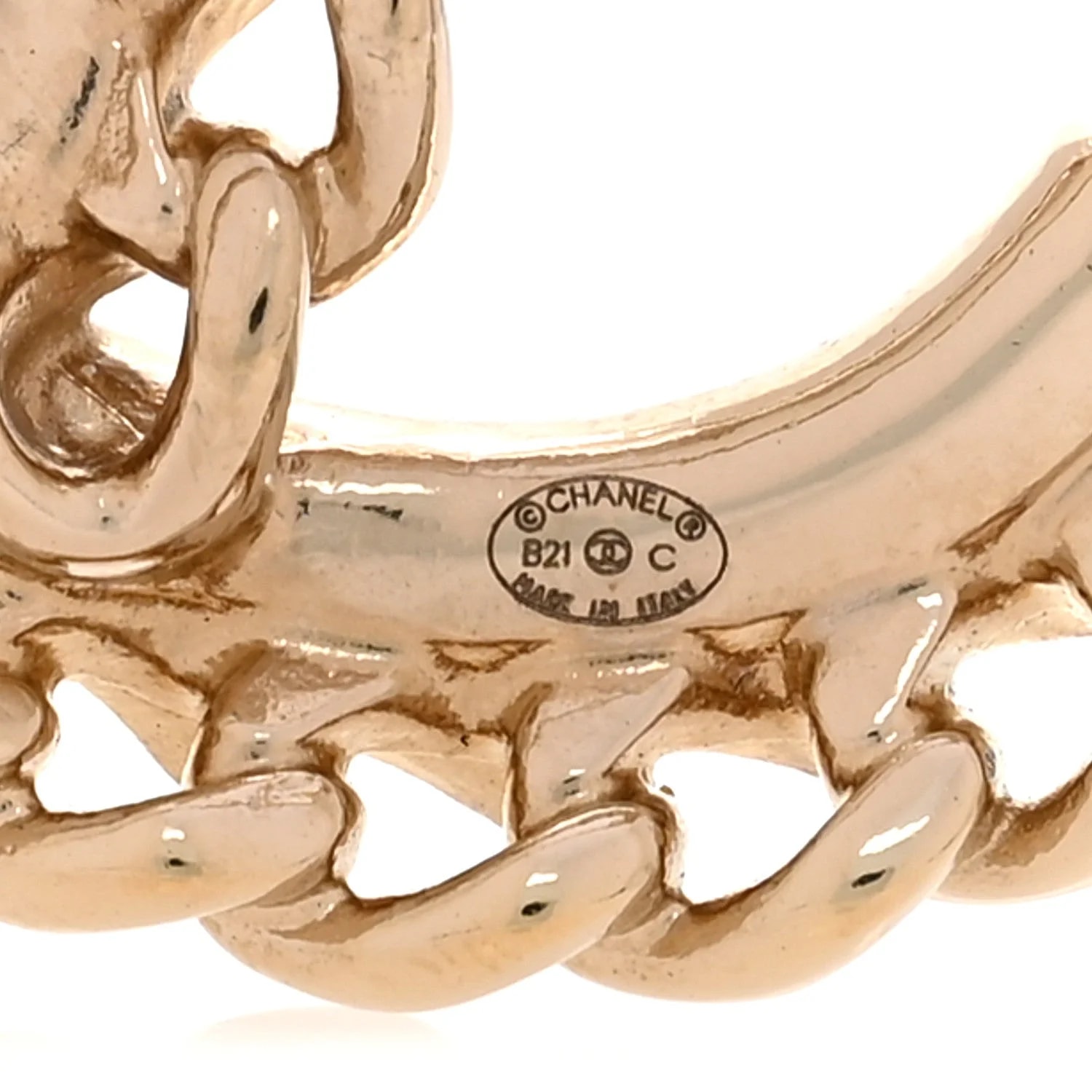 Chain CC Brooch 3