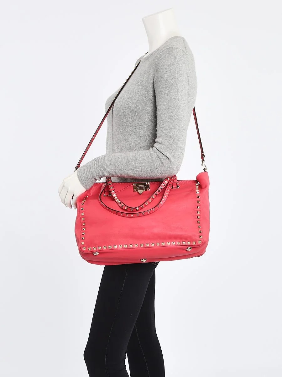 Valentino Rockstud Trapeze Medium 2