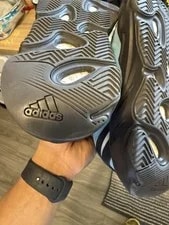 Yeezy Boost 700 ’S 5.5 ’S 4
