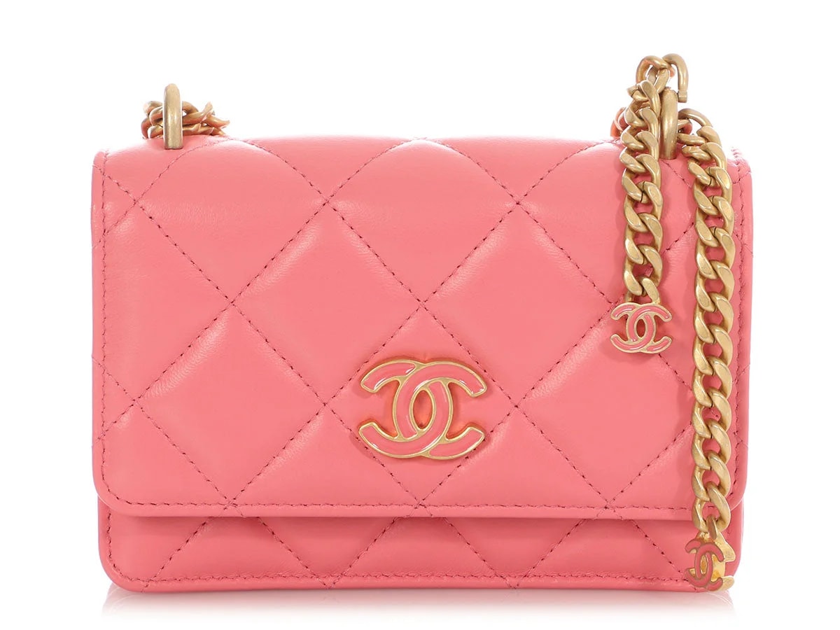Chanel — Chanel Pending CC Wallet on Chain WOC — Handbag — resale