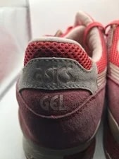 Asics Gel-Lyte III Strawberries & H64BK Size 11 4