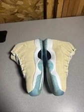 Size 9.5 - Air Jordan 11 Retro H-Town 3