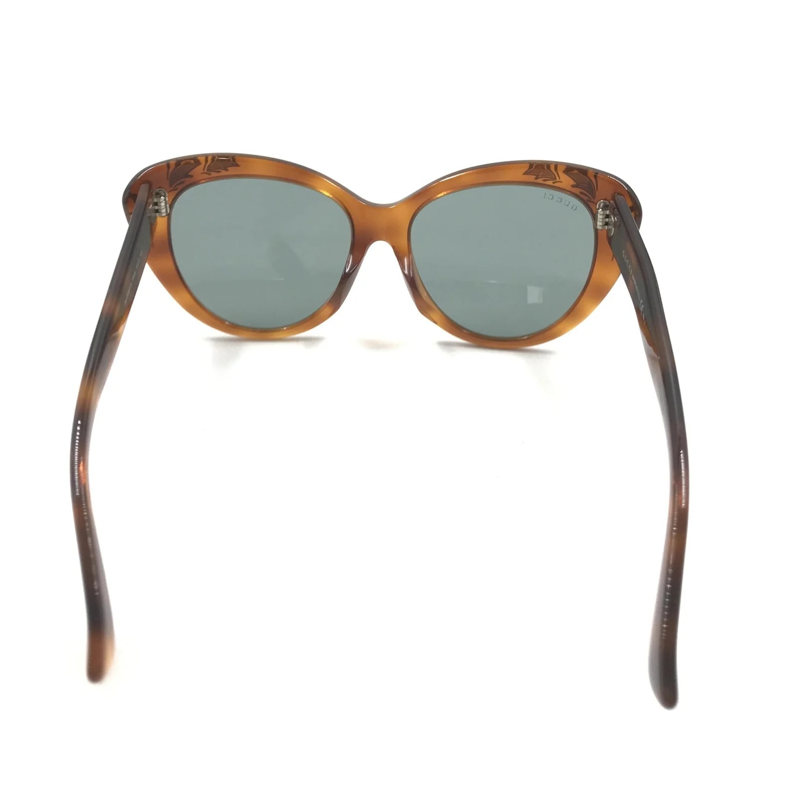 Gucci — Gucci Cat Eye Sunglasses With Tortoise Shell — Accessory — resale