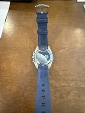 Omega Speedmaster Chronograph Silver Snoopy Award. 3