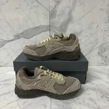Size 4 - New Balance 2002R Protection Pack - M2002RD6 2