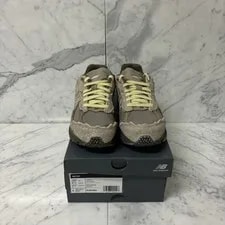 Size 4 - New Balance 2002R Protection Pack - M2002RD6 3