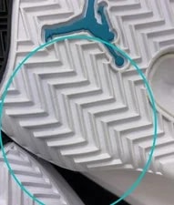 Jordan BQ6472-117 Moderate Wear Or Visible Flaws 4