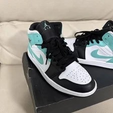Air Jordan 1 Mid Tropical Twist Island 554724-132 2
