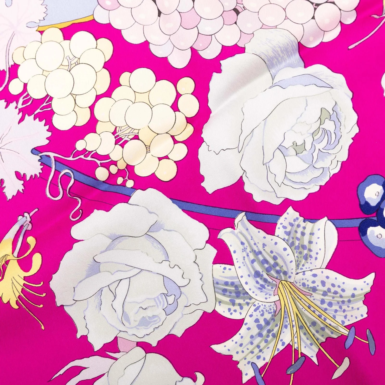 Fleurs et Raisins Scarf 90 3
