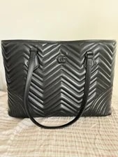 Gucci — Gucci GG Marmont Chevron V-Quilted Medium — Handbag — resale