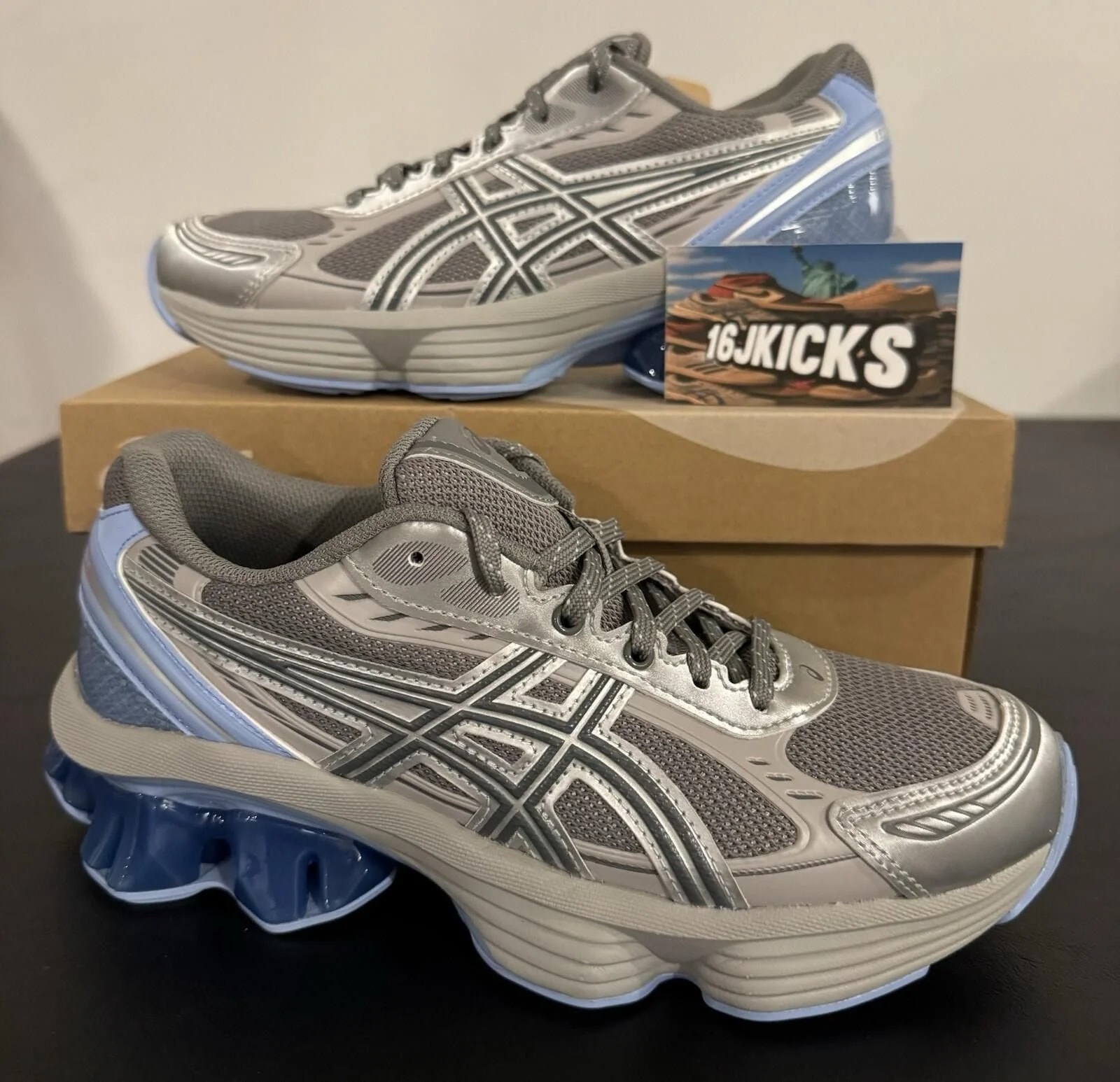 Asics — Asics Gel-Kinetic Fluent 1203A591-025 — Sneaker — resale