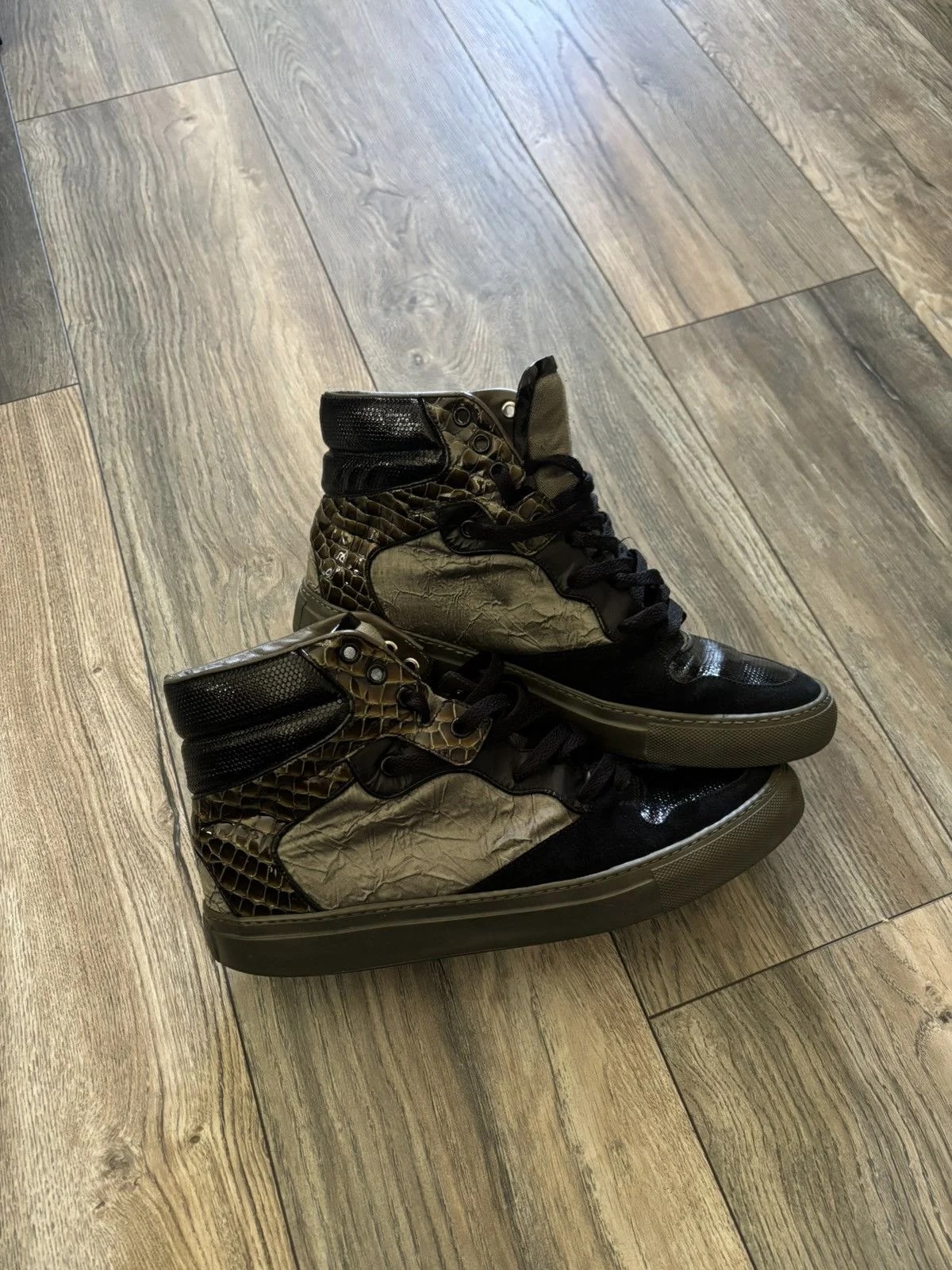 Balenciaga — Balenciaga Skin Paneled Hightop — Sneaker — resale