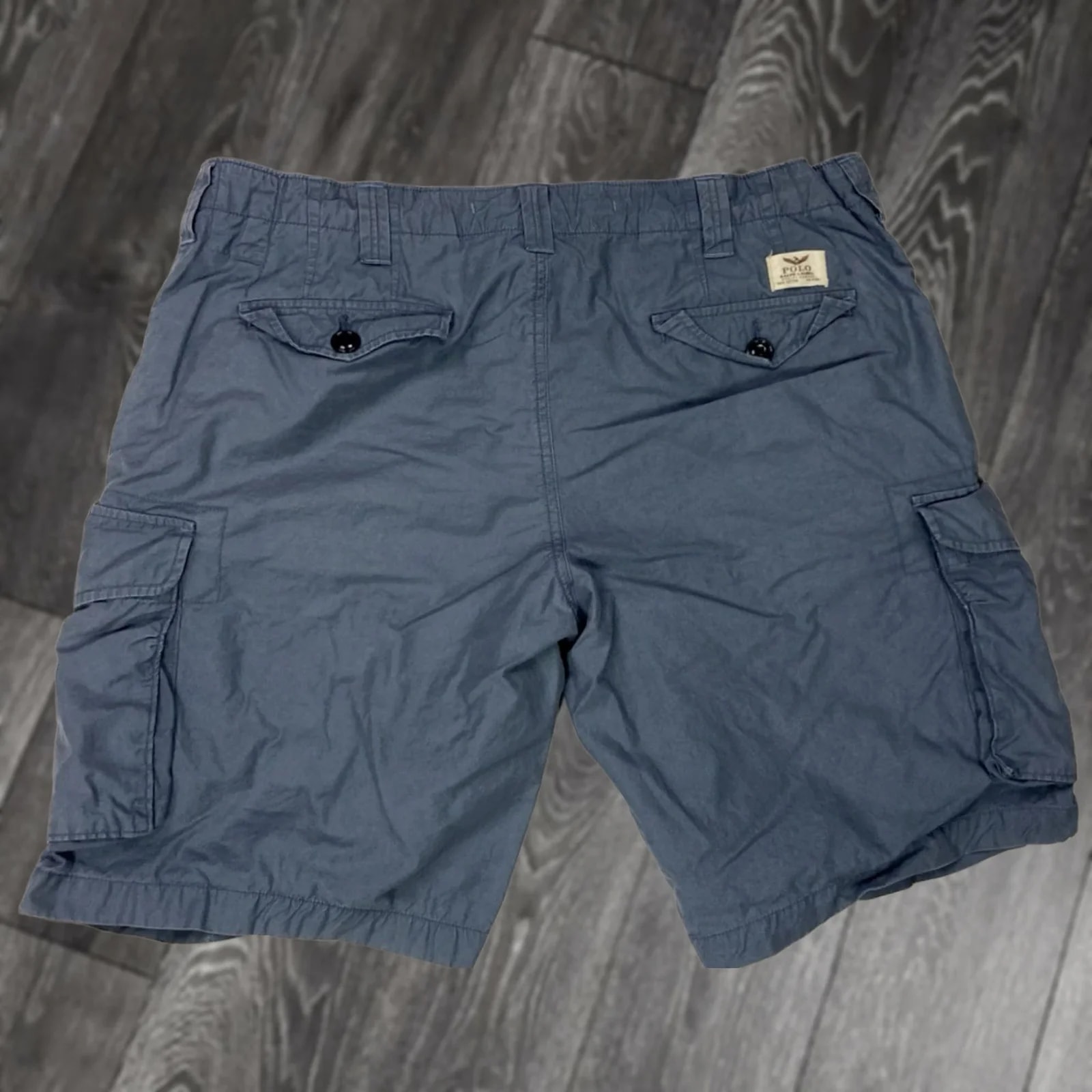 Polo Ralph Lauren — Polo Ralph Lauren Cargo Shorts Size 38 Utility Pocketed Chino Flat Front Cotton — streetwear — resale