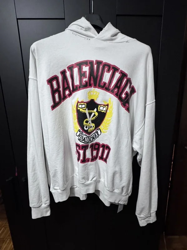 Balenciaga — Balenciaga DIY College Logo Hoodie 🌊🌊Bluelle🌊🌊 — streetwear — resale