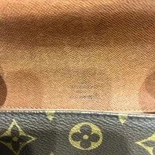 Louis Vuitton Saint Cloud Auth 4