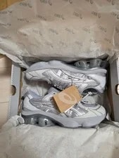 Asics — Yoasobi X Asics Gel-kinetic Fluent Y 26.5cm New Limited Edition — Sneaker — resale