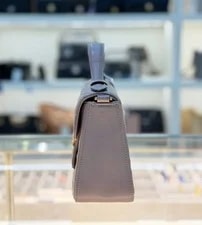 Gucci GG Marmont Small Milk Tea Crossbody Duty 3