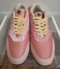 Size 13 - Nike Air Max 1 Strawberry Lemonade 3