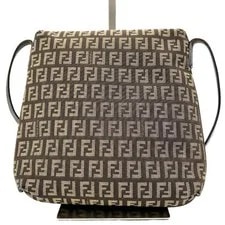 Fendi Buckle Logo Auth 3