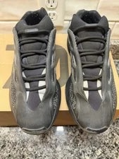 Yeezy 700 V3 Dark Glow (2021) 2
